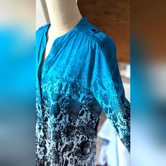 Calvin Klein Ombre Snakeskin Print Blouse - Picture 12 of 12